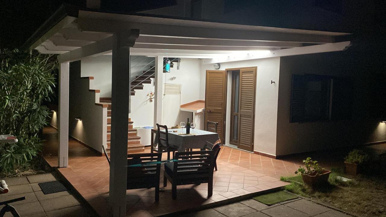 La Casetta Di Su Maracalagonis Bagian luar foto
