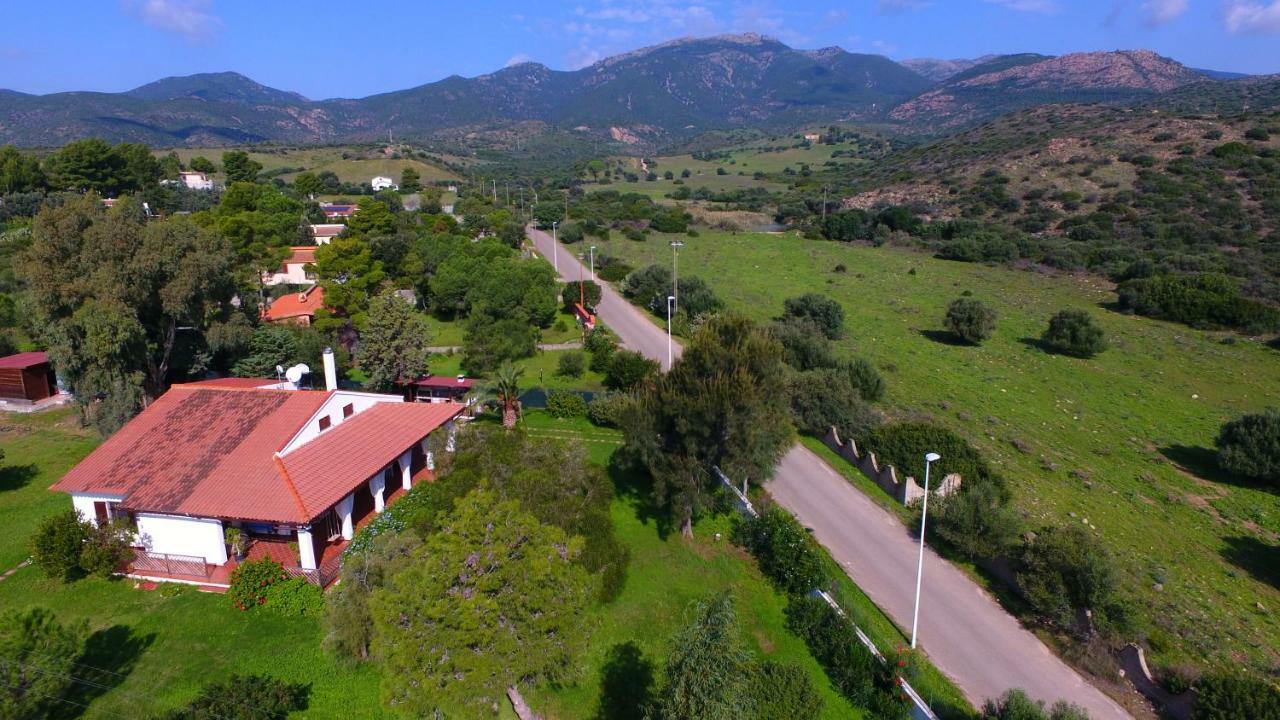La Casetta Di Su Maracalagonis Bagian luar foto